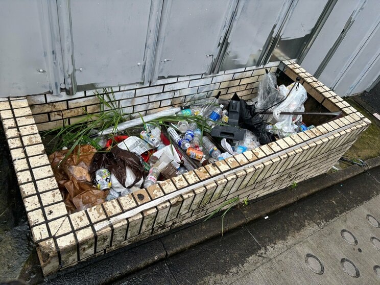 《渋谷》「ゴミ箱に使用済みのおむつがパンパンに…」ポイ捨て「2000円」の新制度で街は変わったのか？「巡回員にはなかなか出会いません」【現地ルポ】_12