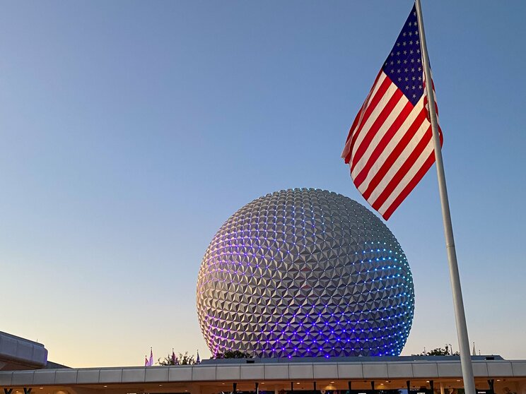 EPCOTのシンボル、スペース・シップ・アース　写真／Shutterstock
