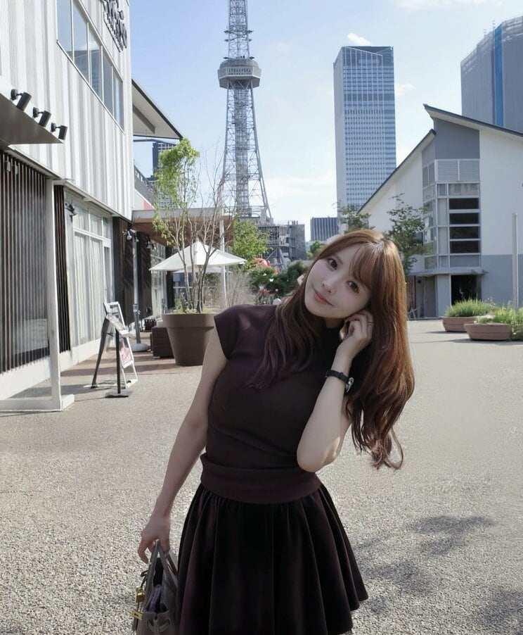 三上悠亜さんSNSより