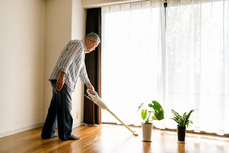 あなたの親は片足で立つことができる？　高齢者の転倒事故がいちばん起きやすい家のなかのある場所とは_1