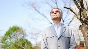 「NHKのど自慢」に批判続出。21年間、鐘奏者を務めた“鐘のおじさん” 秋山気清さんはカラオケ仕様にリニューアルされた番組を見て何を思う?