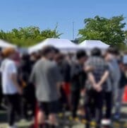 〈「≠ME」リリイベが突如中止〉「おい」「コラ」特典チケットをめぐりファンとスタッフが怒鳴り合い、ファン同士も掴み合いでカオスに