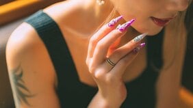 「セックスを愛の行為と思う場合もあれば、“私の一番の商品”ととらえる人もいる」夜の世界も昼の社会も知る作家・鈴木涼美