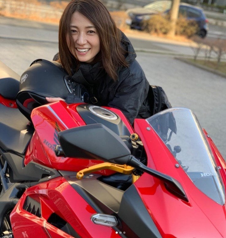 〈超レア・カワサキ「KH400」画像多数〉CanCamモデル・ほのか コケまくったがなんとか免許を取得。所属事務所に借金300万円して手にいれたバイクライフとは_6