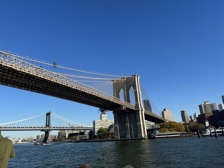 ニューヨークのブルックリンブリッジ（PhotoAC）