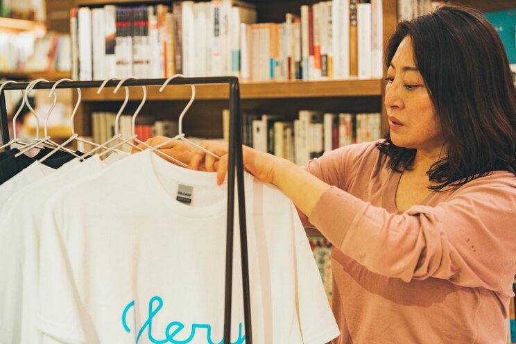 「鎌倉はお経と潮風の街」――甘糟りり子が選んだ品々が並ぶ“鎌倉商店”で当地の気分を味わって_28