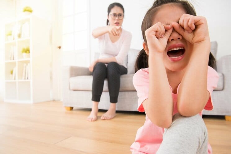子どもとの喧嘩を見かけた通行人が通報（写真はイメージ／Shutterstock）