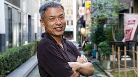 〈『あいの里』マンハッタンの現在〉伊藤忠を辞めてNY、国際結婚と離婚、還暦で恋リア…62歳でたどり着いた「恋愛にゴールがない」