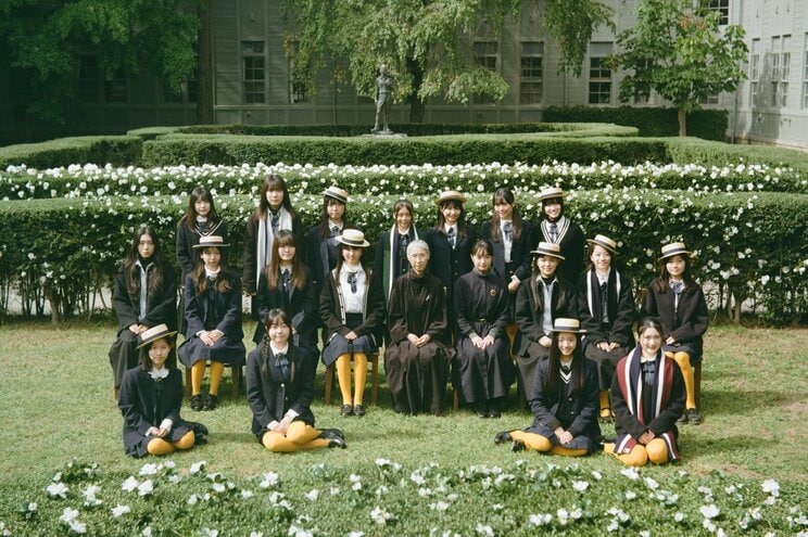 ©2025 BITTERS END/CHIAROSCURO