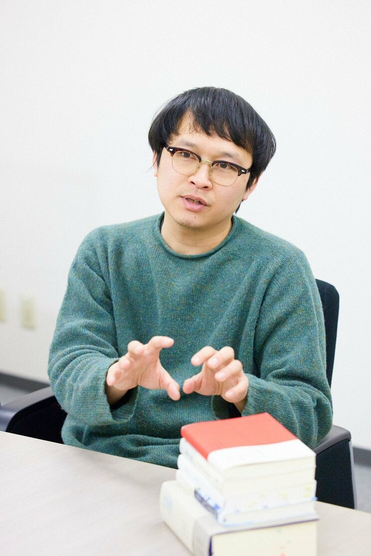 人文書でヒット連発！編集者・柴山浩紀の仕事術（前編） 「僕が作る本は毎回「類書がない」と言われます」_b