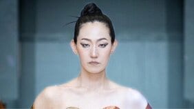 日本でよく聞く「パリコレ出た」、実はホンモノじゃない⁉  元バレーボール選手で現役モデル・林田季子が解説する「パリコレ」の真実