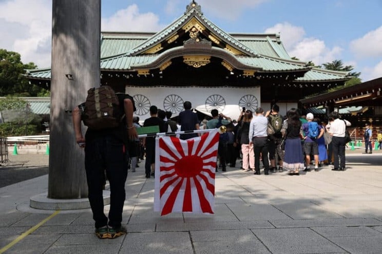 靖国神社　写真：ロイター／アフロ