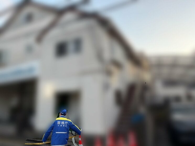 〈杉並アパート・立ち退き強制執行で殺傷〉「部屋の窓もふっとんだ」ガスボンベを爆発させ執行官らを刺した容疑者は一人暮らし、家賃は65000円「人生がどうなってもいいと思って」_6