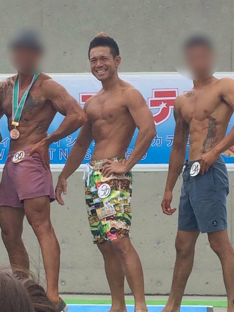 筋肉で引き締まった身体を披露したパッション屋良　（写真／本人提供）