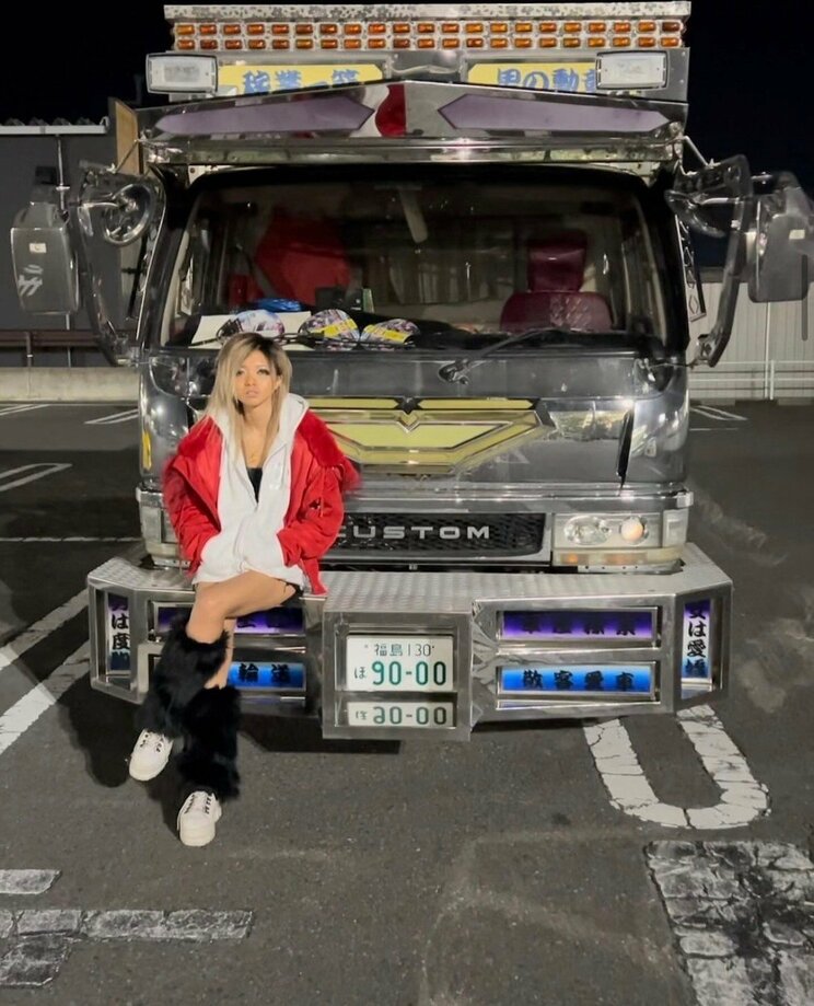 「これまで1500万円以上つかった」愛車は“マークⅡ”と“180SX”…話題のドリフトギャル・油浦桃（25）に「何でドリフトやるんですか？」「ふだんからケンカするんですか？」と聞いてみた_10