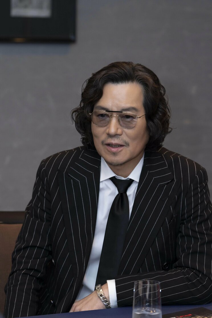 とよかわ・えつし◆大阪府生まれ。’90年、北野武監督の映画『3-4×10月』に出演し注目される。以降、映画『12人の優しい日本人』『きらきらひかる』『Love Letter』『八つ墓村』、ドラマ「NIGHT HEAD」「愛していると言ってくれ」「青い鳥」など主演作が大ヒットし、人気、実力ともに日本を代表する俳優に。近年の出演作に、ハリウッド映画『ミッドウェイ』や、『キングダム2 遥かなる大地へ』『あちらにいる鬼』『そして僕は途方に暮れる』『仕掛人 藤枝梅安㊀㊁』などがある。