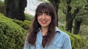 「こんなにオシャレだったとは」浜口京子の私服に驚きの声…デニム、ベレー帽、ビッグリボンまで“自分の好き”を貫く48歳のファッション