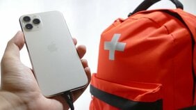 大容量モバイルバッテリー、3in1ケーブル、多機能時計…今すぐ準備しておきたいスマホ向け防災グッズ