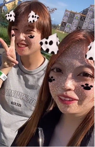 八木原被告（左）と川村被告