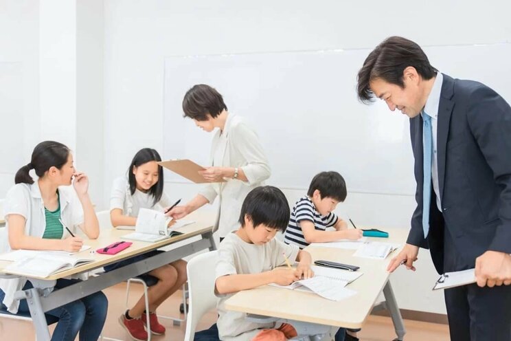 午前２時のコンビニで過去問コピーを取る夫、そのとき専業主婦の妻は……。【おおたとしまさ新刊『中受離婚』一部試し読み】_2