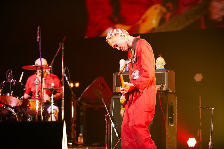 空気階段もぐらと江頭2:50、イノマーロックフェスで裸の競演!?_17