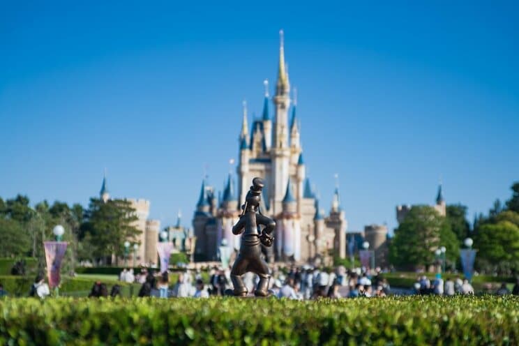 ディズニー値上げの波の裏で起きているグリーティングトラブル　写真／Shutterstock