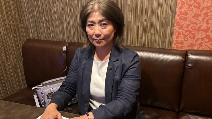 インタビューに答える田久保市長（撮影／集英社オンライン）