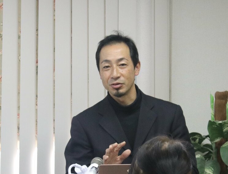 鈴木大裕氏