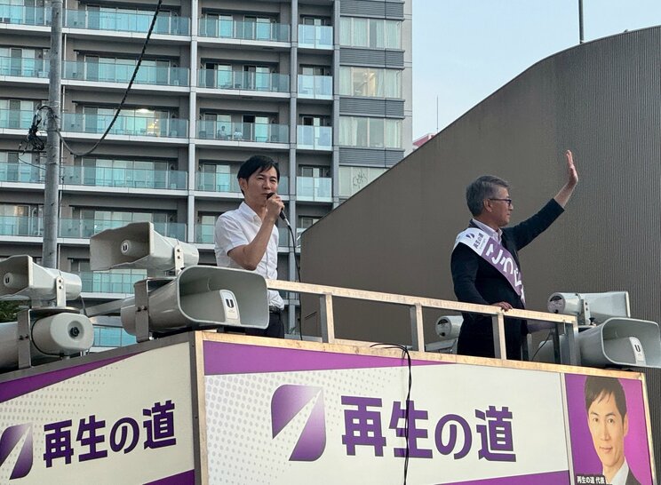 6月20日、調布駅で都議選の応援演説をする石丸氏（撮影/集英社オンライン）