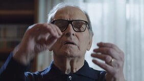 『モリコーネ 映画が恋した音楽家』|苦悩と葛藤。世界的映画音楽家が人生の大団円を迎えるまでを見つめる【売れている映画は面白いのか|菊地成孔】