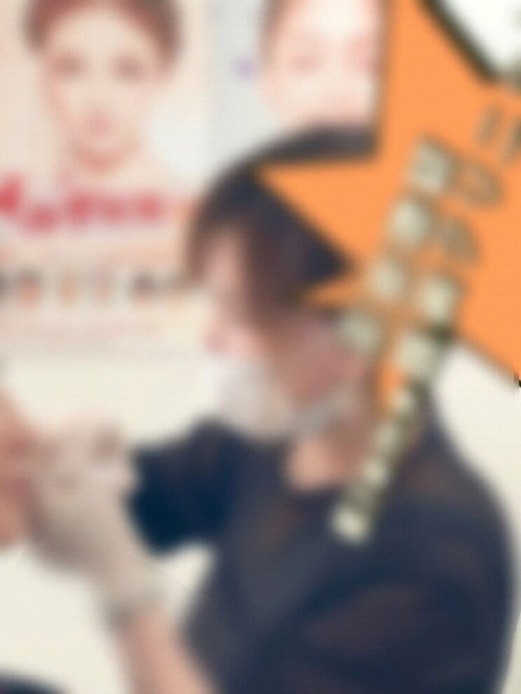 韓旭娟被告