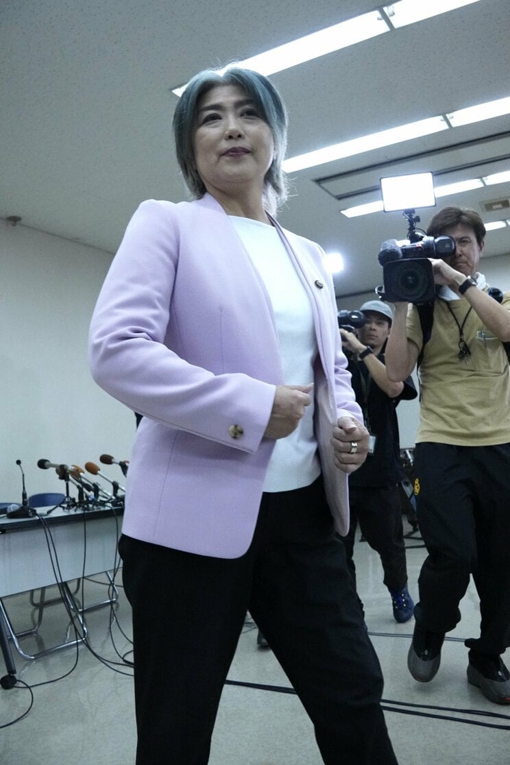 7月7日、記者会見を終えた田久保眞紀伊東市長