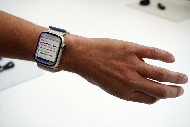 Apple初のカーボンニュートラル製品「Apple Watch Series 9」と「Apple Watch Ultra 2」をひと足先に体験！　指先タップだけで操作できる画期的機能の実用性は？_03