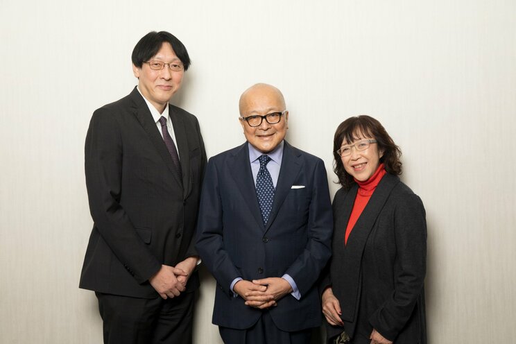 取材後の様子（撮影／野﨑慧嗣）