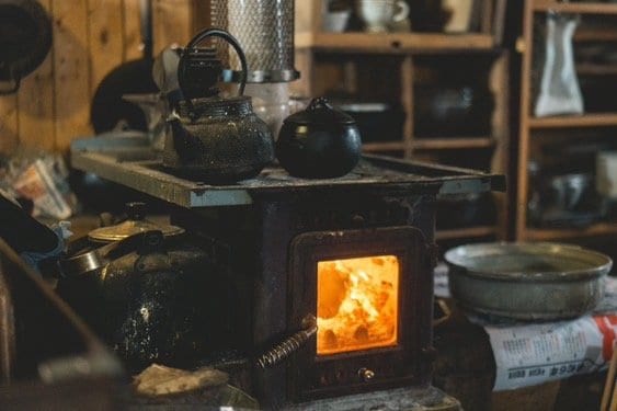 田村家の薪ストーブ（写真／本人提供）