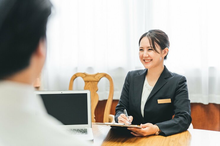 【経済力か恋愛感情か】女性が結婚相手の男性に望む年収で見えてくる令和の結婚観_3