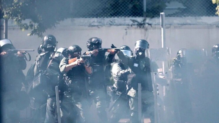 香港民主化を望んだ学生たちと警察の息詰まる攻防の内側。『理大囲城』の匿名映像チームインタビュー_6