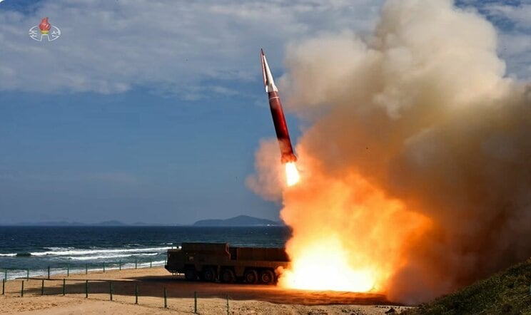 〈ぐだぐだアジア大会のウラで北朝鮮〉「代表団2人が日本に亡命打診？」韓国誌の“特ダネ”の真偽は…日本政府は北朝鮮閣僚に接触試みるも失敗、金正恩氏は新型ミサイルをまた発射_10