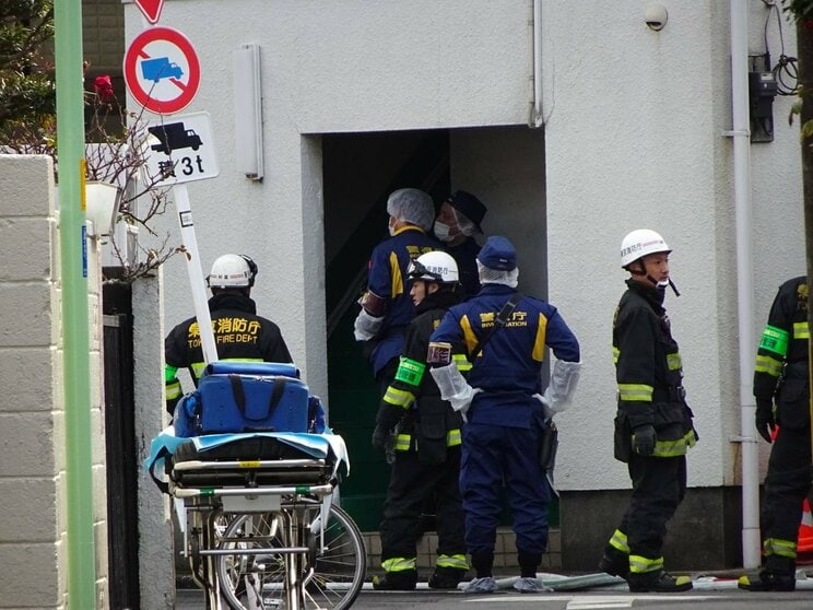 緊迫の事件現場（撮影／集英社オンライン）