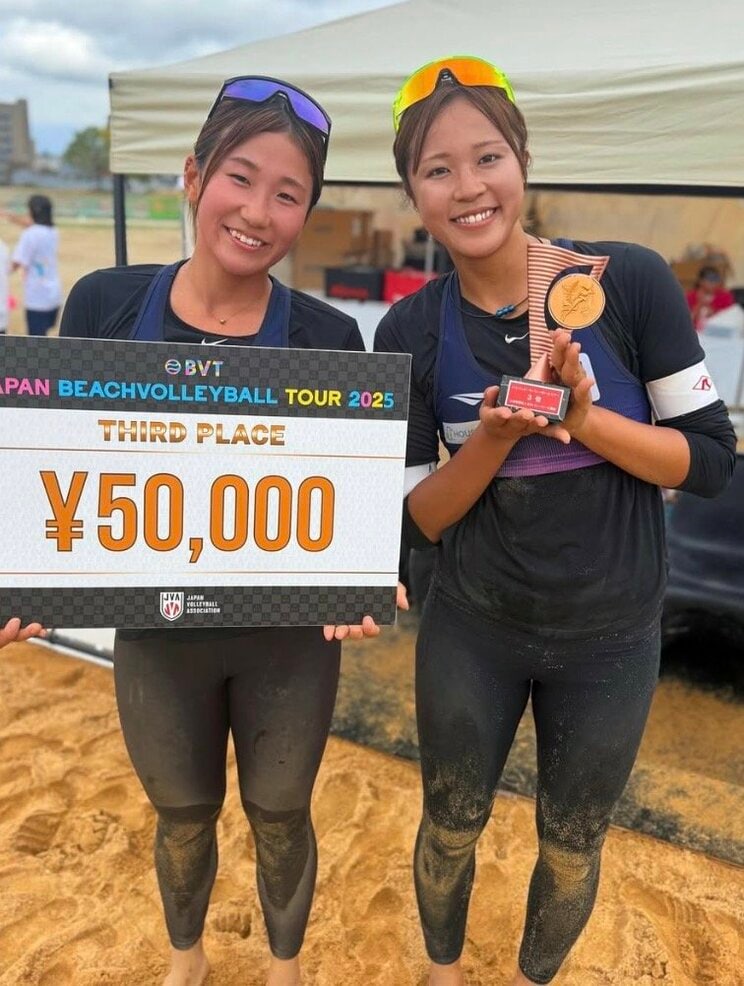 賞金が少なくても、楽しんでやることを忘れないあみすずペア（写真／本人提供）