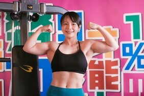 筋肉女子　全裸　日本人 