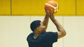 「日本の指導者はディフェンスから教えたがる」バスケ協会の改革者が語る、世界で勝つために変えるべき育成の常識