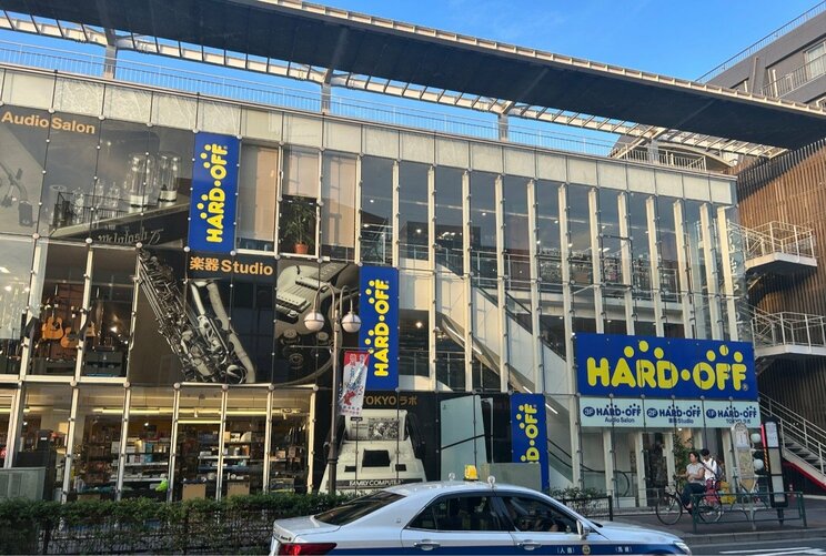 実店舗であれば、不要品をまとめて持ち込んでその場で売れる上、買う際にも商品の状態を自分の目で確かめられる（写真／読者提供）