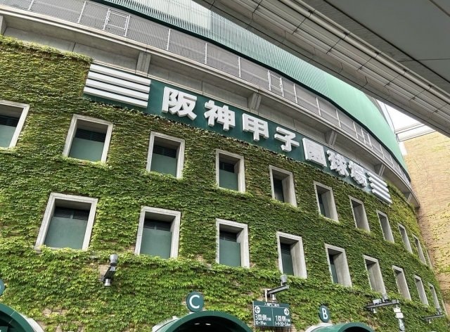 「高校では文武両道を目指す」斎藤佑樹はなぜあの夏、伝説のヒーローとなったのか…敗北が導いた“ハンカチ王子”前夜の出来事_2