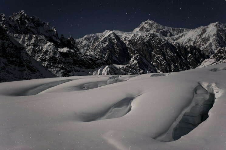 氷河の上で、50日間一人ぼっち。写真家・松本紀生さんに聞く、孤独のススメ_a