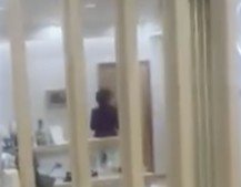 怒り心頭に発するデヴィ夫人（目撃者提供）