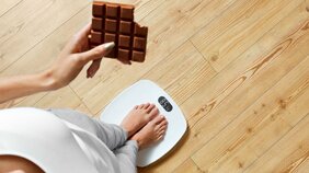 「歯を磨いてお茶飲んでチョコを食べるだけでやせるの!?」  内臓脂肪の名医が教える“食べても太らない体質”をよみがえらせる方法