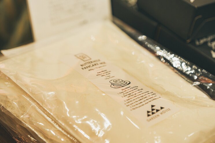 「鎌倉はお経と潮風の街」――甘糟りり子が選んだ品々が並ぶ“鎌倉商店”で当地の気分を味わって_23