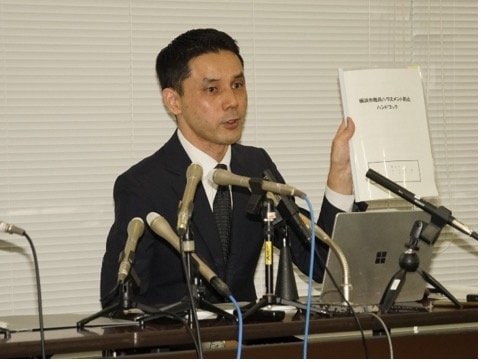 〈「ポンコツ」「人間のクズ」「おばさん」〉“重大パワハラ”認定の横浜・山中市長が辞職へ…不信任可決目前で一転、出直し選「再出馬」は否定せず_12