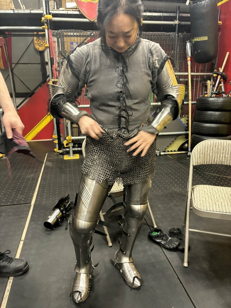  30kgの鎧を着て、剣で殴り合う“過激すぎるスポーツ”の正体「死んでいない間は戦い続ける」_21